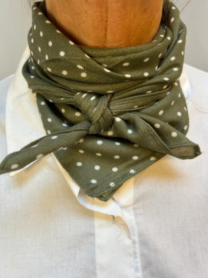 THREE M - Scarves 24i184 (dots)